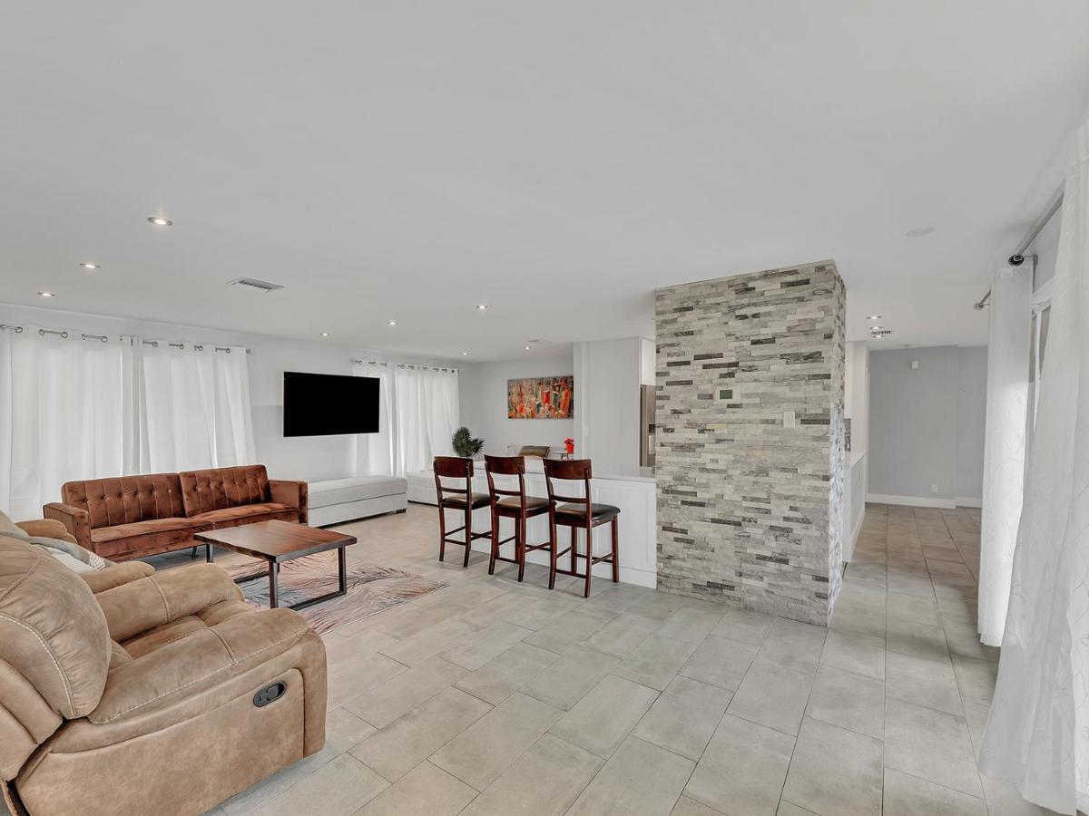 Supervilla - 3Br/2Ba - Pool - Walk To Beach Hollywood Eksteriør bilde